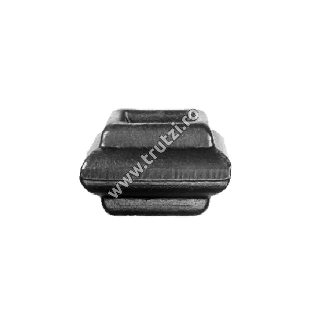 Imagine element de mijloc turnat gaura 12x12mm, h 22mm, l 33mm